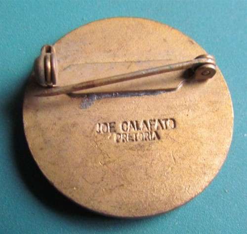 1979 EAST LONDON BOWLS ENAMMELED BADGE