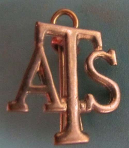 AUXILLARY TERRITORIAL SERVICES BADGE