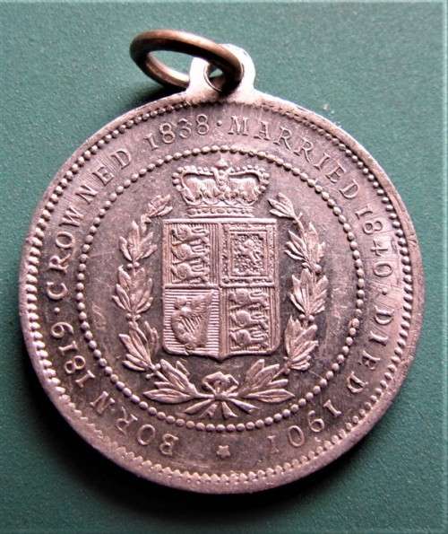 1907 Queen Victoria Birth Coronation Wedding Death Medallion