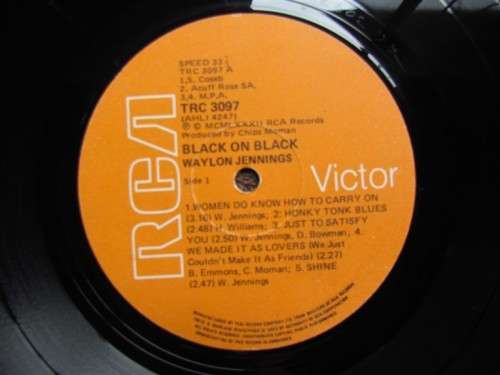 Waylon - Black on Black - Vintage Vinyl LP Record