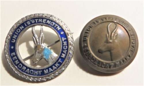 Sweetheart Badge & Infantry Button