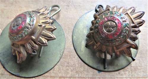 2 x Vintage Officer`s Pips - 1 Bid