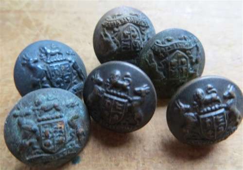 6 x Assorted SA Coat of Arms Buttons - 1 Bid