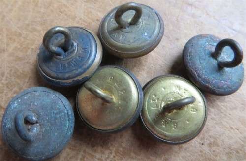6 x Assorted SA Coat of Arms Buttons - 1 Bid