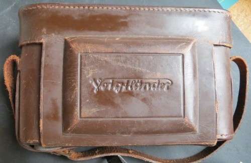 Voightlander Bessa 1 Camera + original leather case - Do not know if working