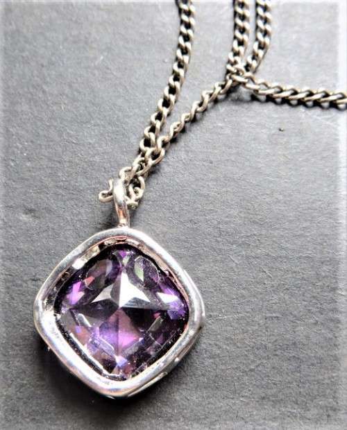 Vintage Silver Metal & Purple Stone Necklace & Pendant - no markings