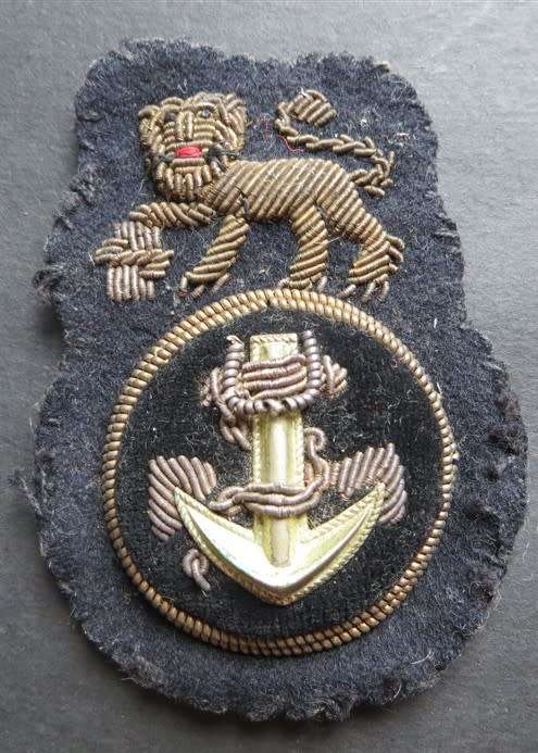 1959-61 SA Navy Leading Seaman Cap Badge Bullion