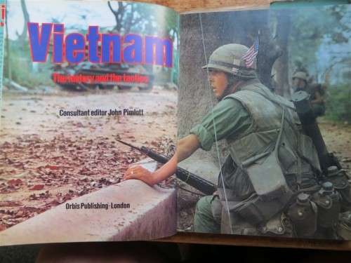 Vietnam - The History and Tactics - John Pimlott