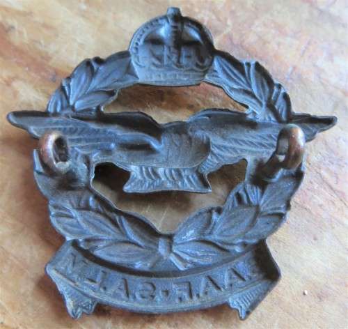 SOUTH AFRICA AIRFORCE Cap Badge