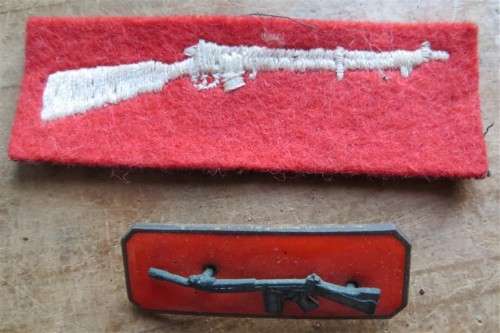 SADF Rifleman Sharp shooter Badge & embroidered Patch - 1 Bid for Both