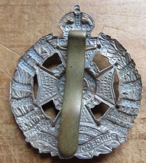 British Rifle Brigade Prince`s Consorts Own - Cap Badge with slide