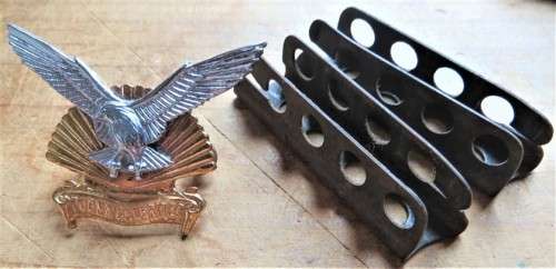 Durban regiment Cap Badge + Oddments