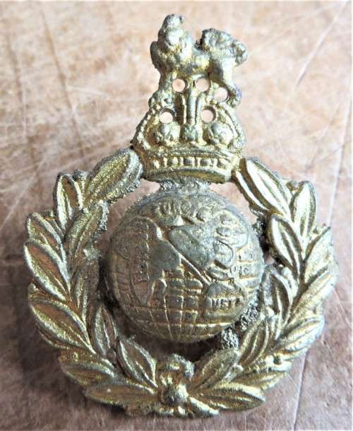British Royal Marines Badge - Lugs intact