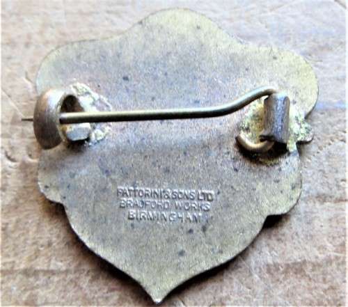 1936 British Bowlers Southern Counties to SA Enamelled Badge