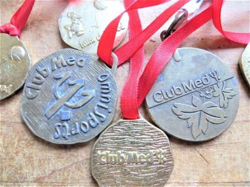 6 x Club Med medals with ribbons - All for 1 Bid