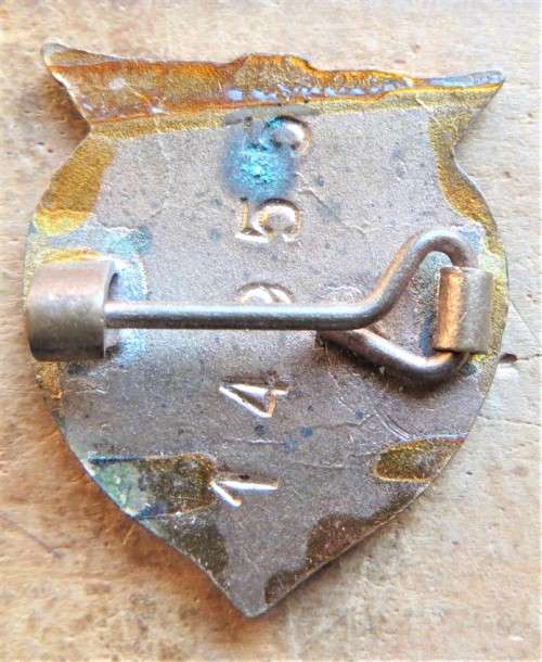 Early Enamelled & Numbered Blood Donors Badge
