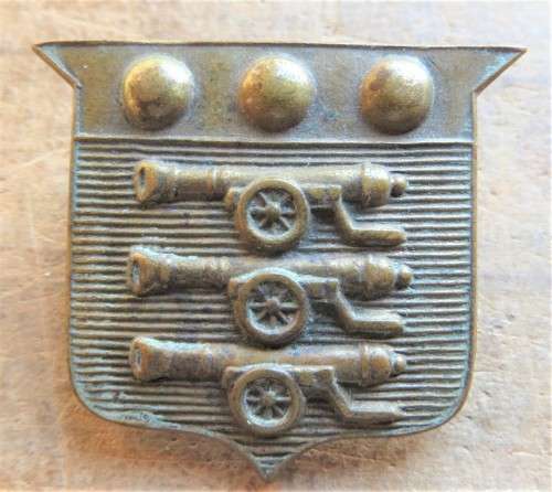 Royal Artillery - 3 Cannon Balls Over 3 Cannons Military Badge