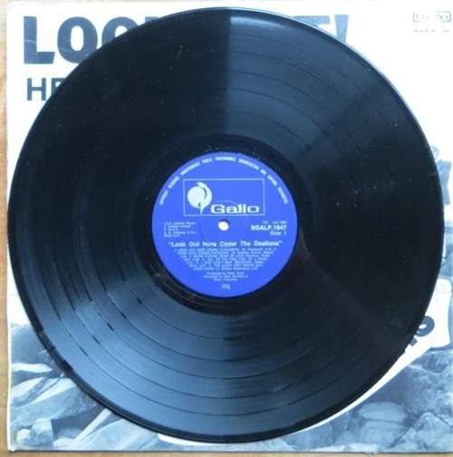 Vintage Vinyl LP - Look Out , here come the Dealians