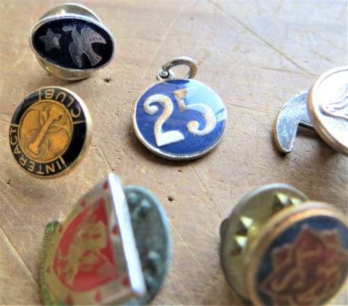 7 x Assorted Badges Lot - 1 Bid