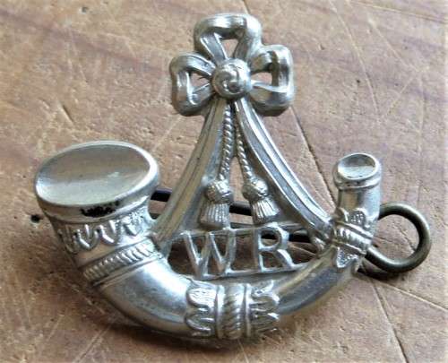 WR Light Infantry Cap Badge - Bright Silver Metal Type Lugs Intact