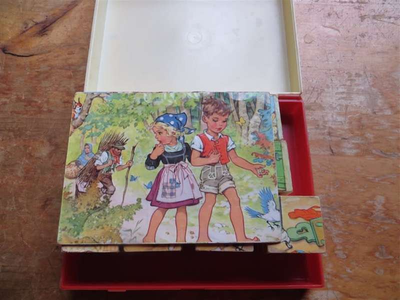 Vintage 1950`s 5 picture block cube puzzle - Made in West Germany