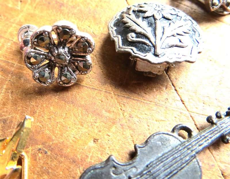 Assorted Pins Badges etc... 1 Bid