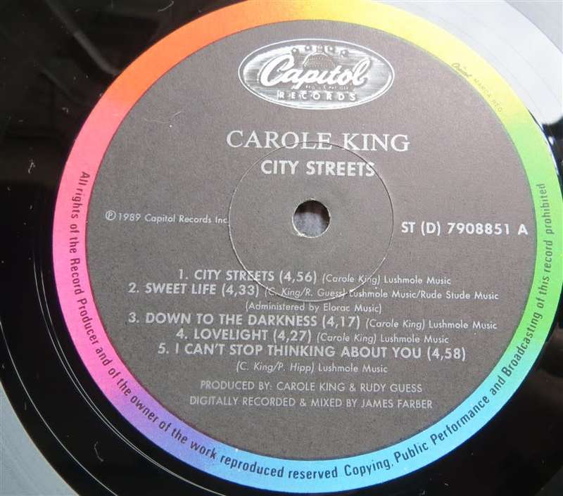 Vintage LP Carol King - City Streets - see pics scratches