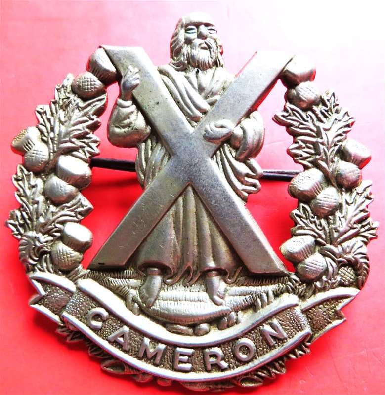 Cameron Queens Own Large Cap Badge