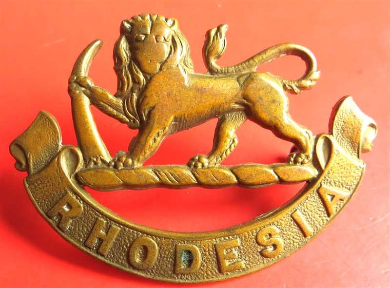 Southern Rhodesia Brass 1940-56 Cap Badge - well used