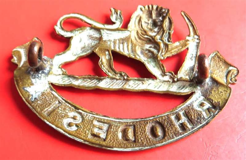 Southern Rhodesia Brass 1940-56 Cap Badge - well used