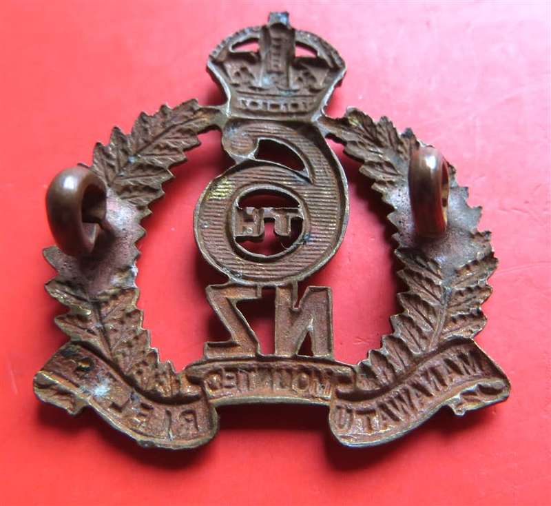 New Zealand 6th Manawatu Mounted Rifles Cap Badge WW1 **Scarce**