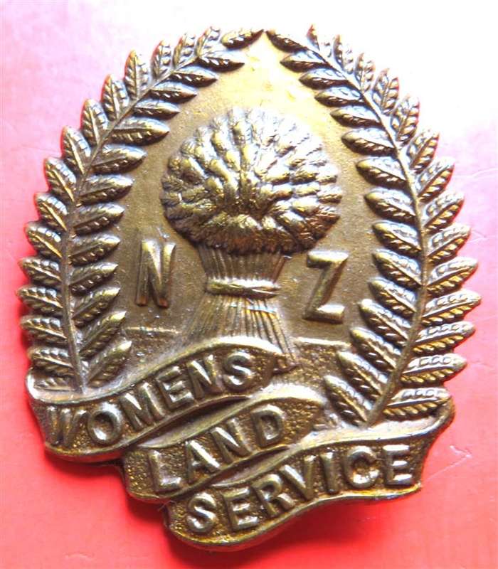 New Zealand Women Land Service badge **Scarce**
