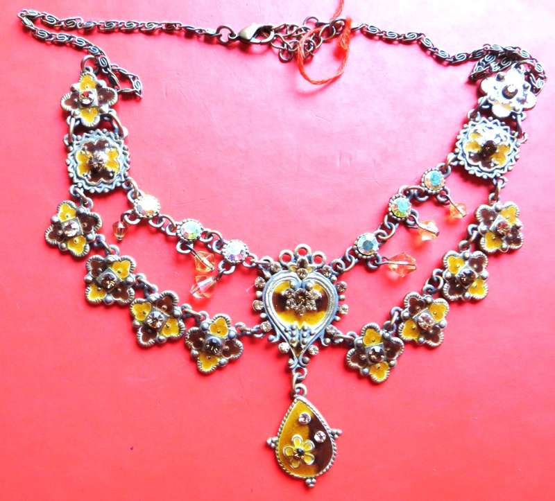 Vintage enamelled fancy necklace
