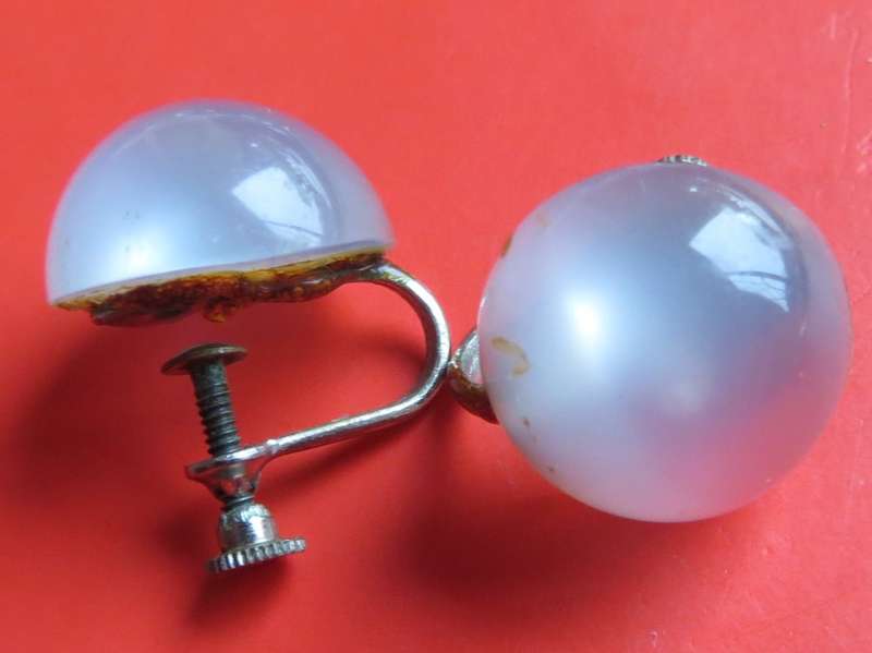 Vintage Costume Screw on Earrings