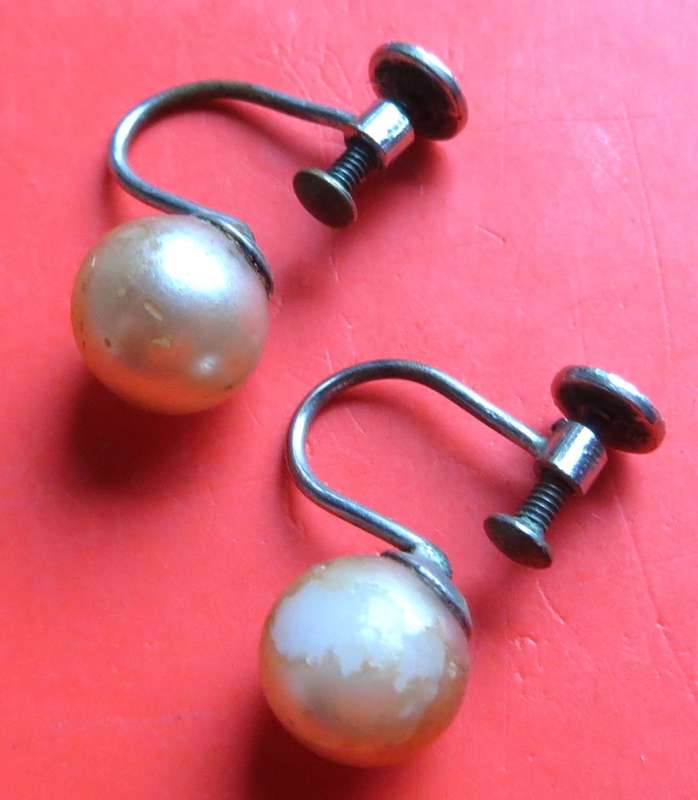 Vintage Screw on Costume Earrings