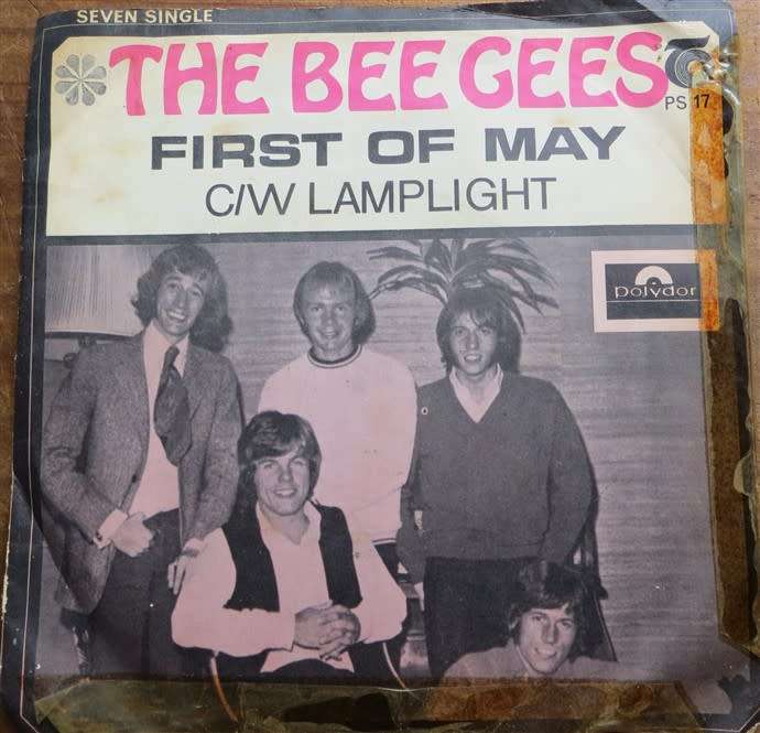 The Bee Gees 7 Single vinyl - Untested As Is