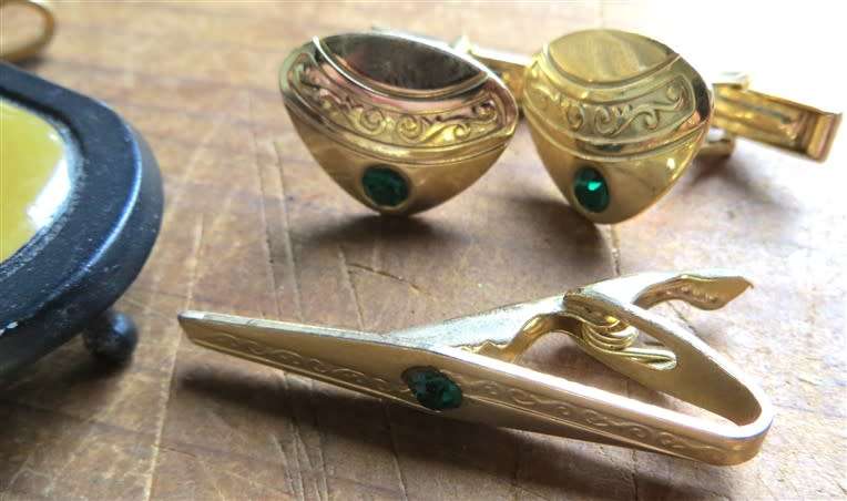 Assorted lot - 3 x pairs Cufflinks + tie pins