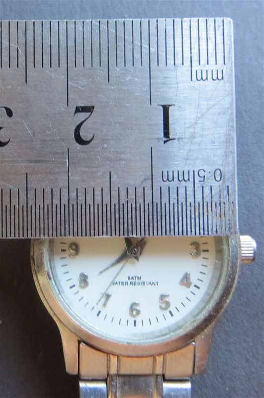 Ladies WIN Stainless Steel Watch - needs battery