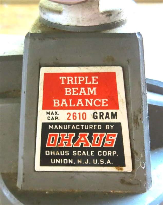 Vintage OHAUS Triple Beam Balance Scale - working condition