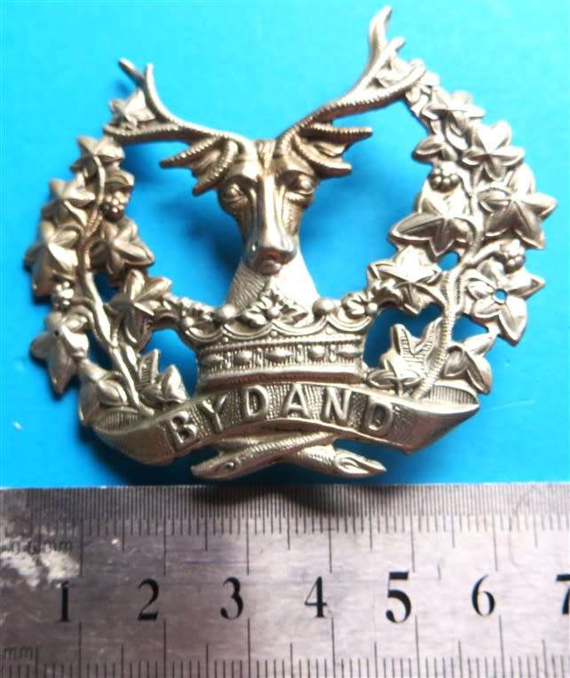 Large Bydand Gordon Highlanders Military Cap Badge Scottish