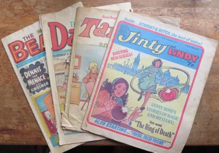 4 x Picture Paper Comics 1 Bid