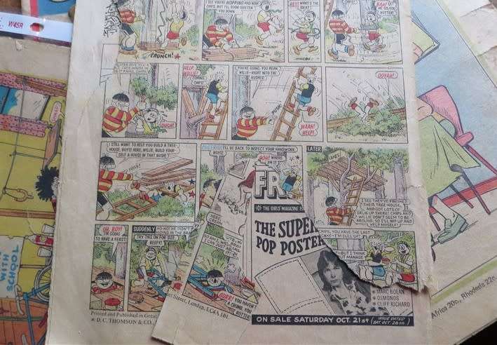 4 x Picture Paper Comics 1 Bid