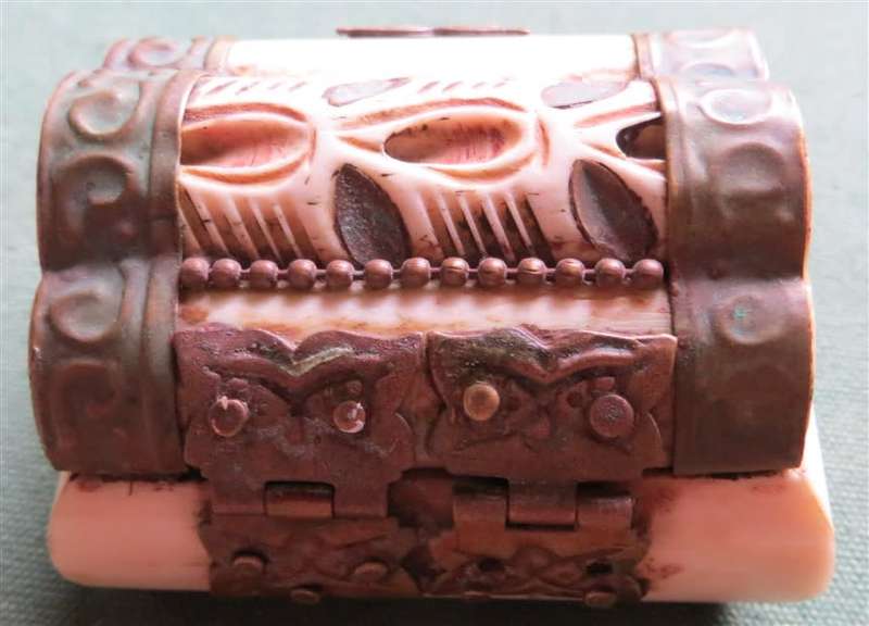 Vintage / Antique Asian Small Trinket/Jewellery Box - Ornate