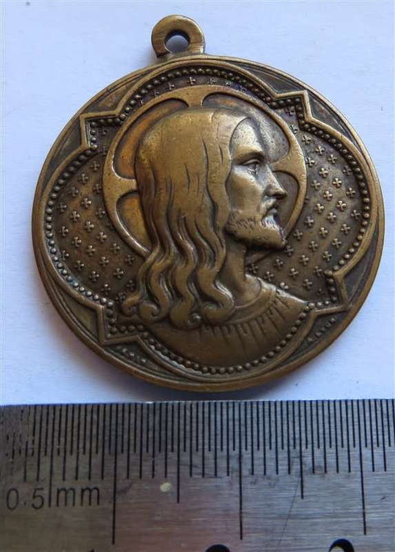 Religous Mary & Jesus Pendant Medallion 32mm