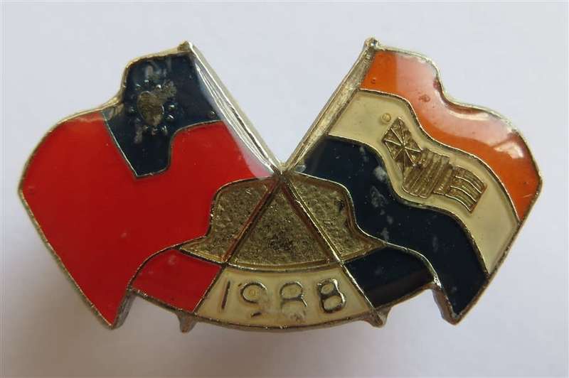 1988 China South Africa Badge