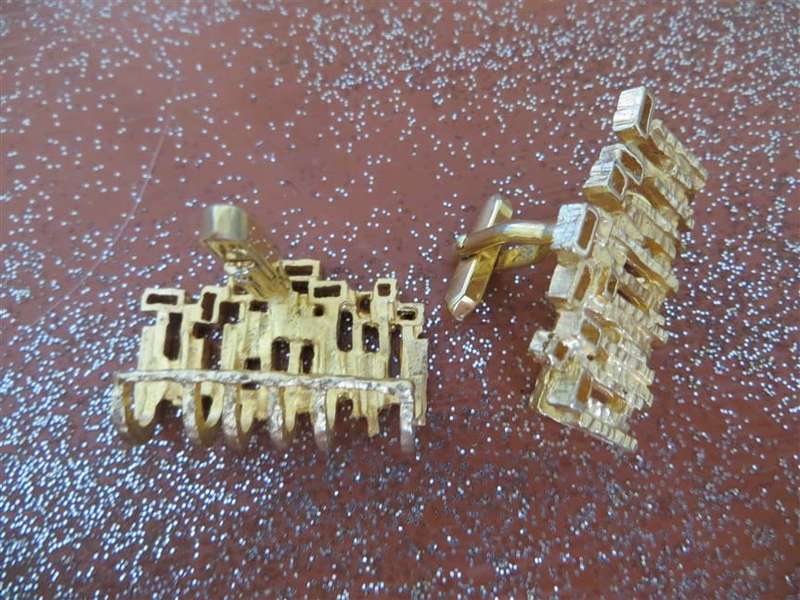 Large Pair Cufflinks