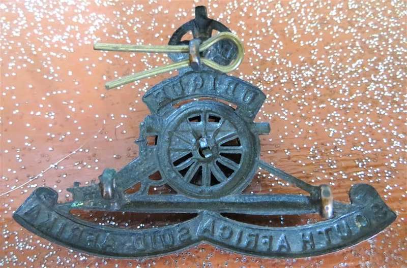 South Africa Artillery Cap Badge blackened