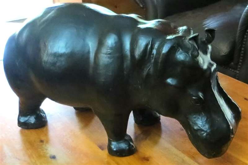 Vintage Large Leather Hippo Sculpture - Good Condition 320mm(h) x 550mm(l) x 260mm(w)