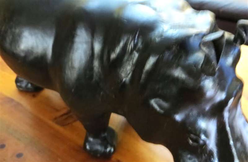 Vintage Large Leather Hippo Sculpture - Good Condition 320mm(h) x 550mm(l) x 260mm(w)