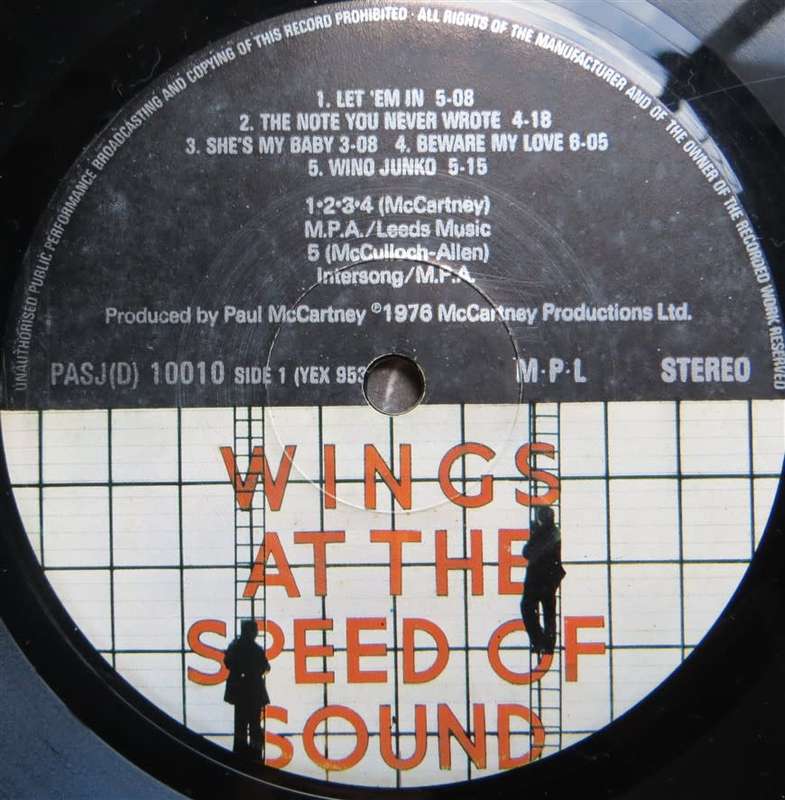 Vintage Vinyl LP - Wings - At the Speed of Sound - Cover VG / Vinyl VG+